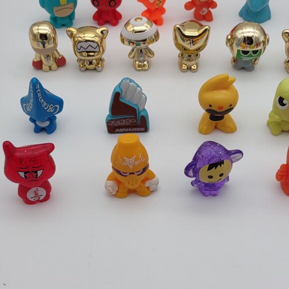 Gogo's Crazy Bones Mixed Lot of 50 Figures - Picture 6 of 7
